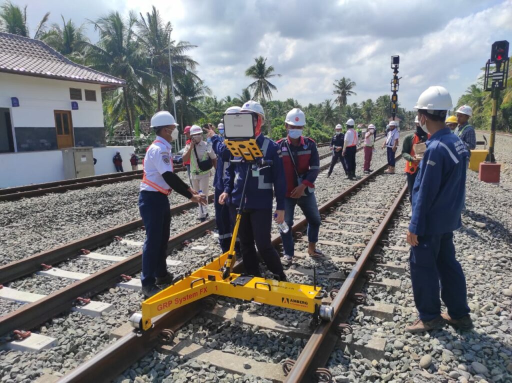Asisten Penguji Prasarana Perkeretaapian Terampil 1