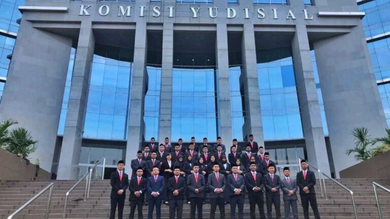 100+ Soal Seleksi Anggota Komisi Yudisial + Kunci Jawaban